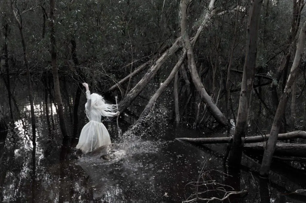 Jill-Orr_Same-Time-Different-lace_-Lady-in-the-Swamp-Making-Waves_-6765.-4000px-1024x678