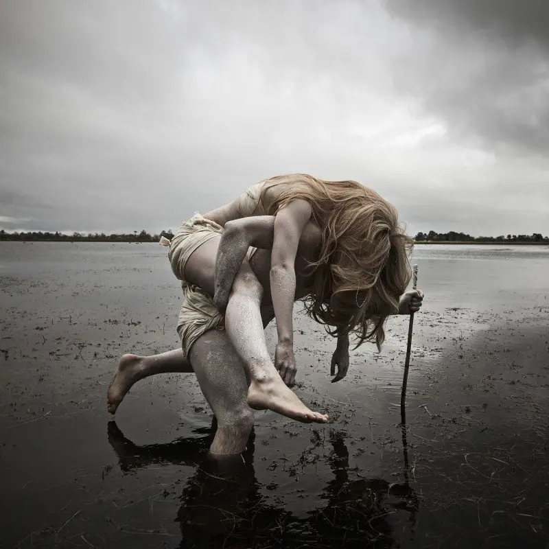 Cracks in the seams - Carry